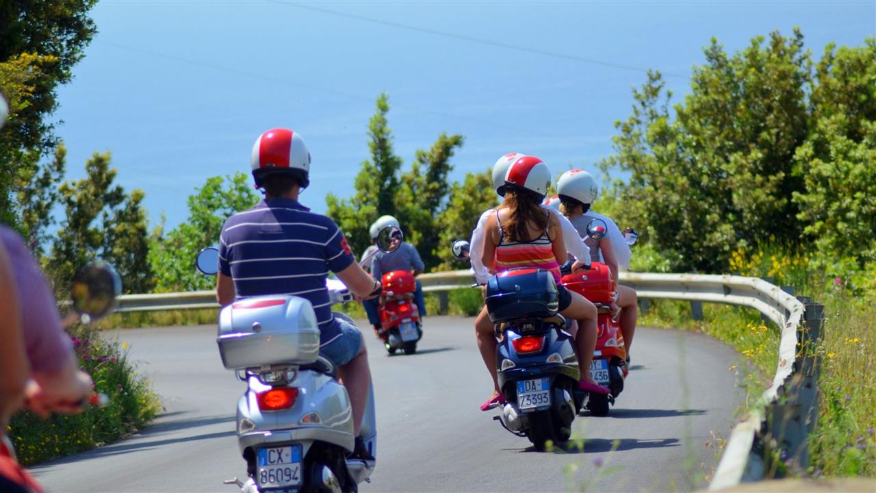 Vespa-Tour entlang der ligurischen Küste